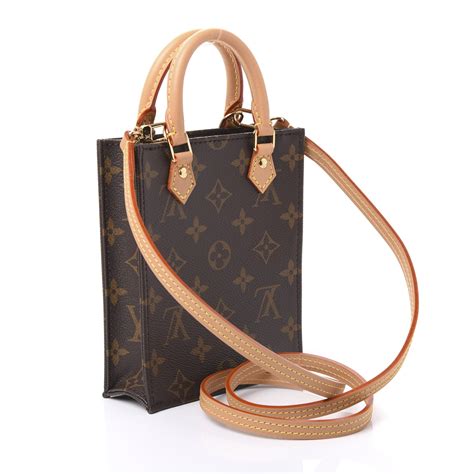 le petit sac louis vuitton|Louis Vuitton sac plat tote.